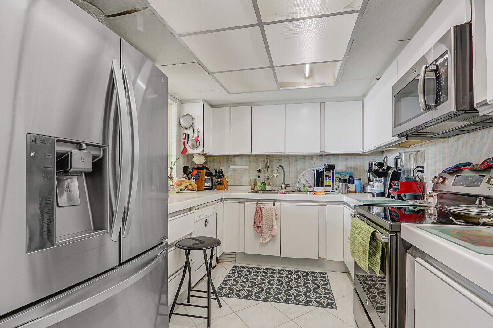 115 Lakeshore Drive 247