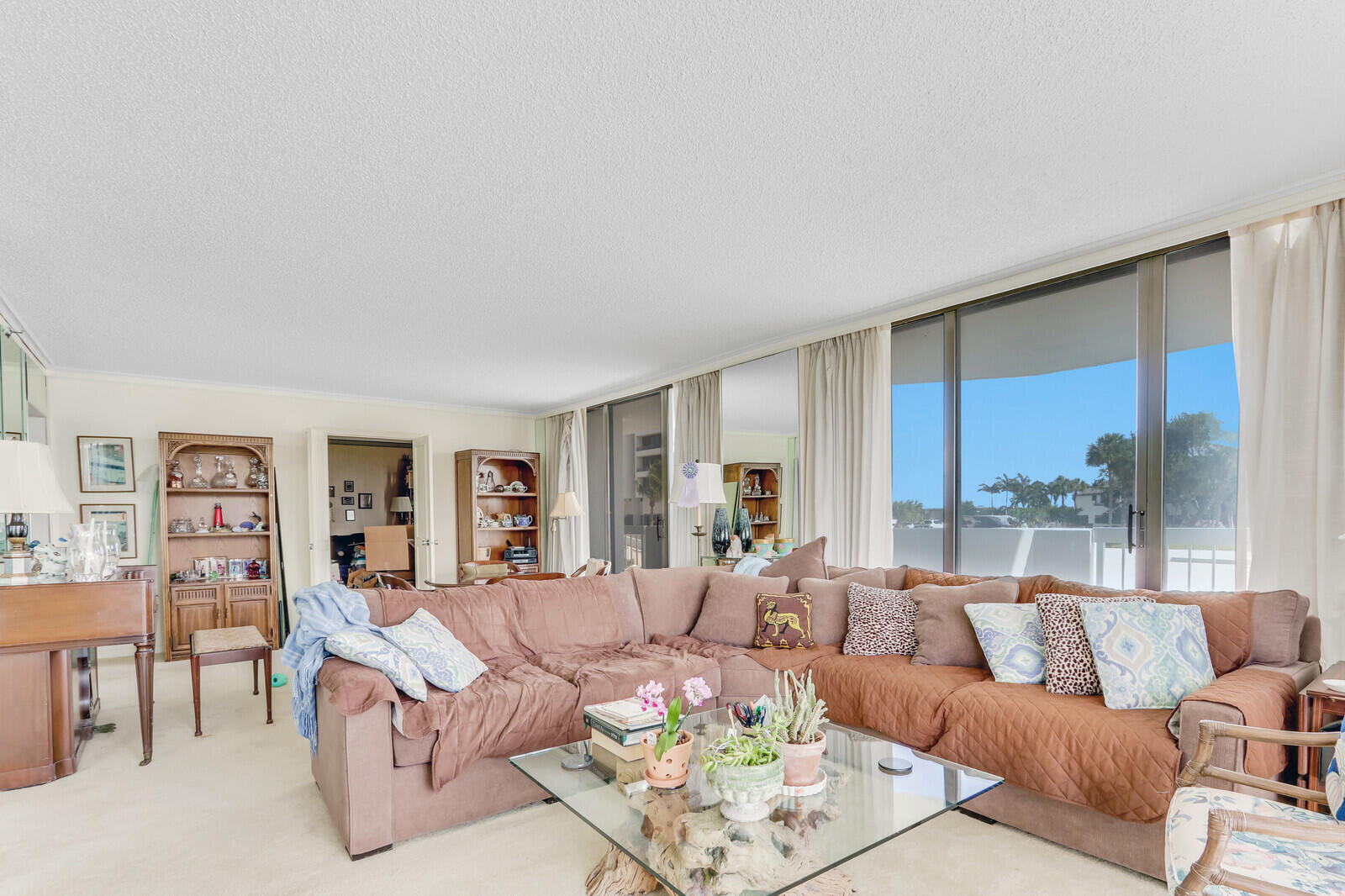 115 Lakeshore Drive 247