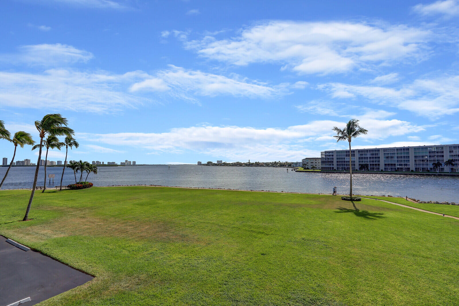 115 Lakeshore Drive 247