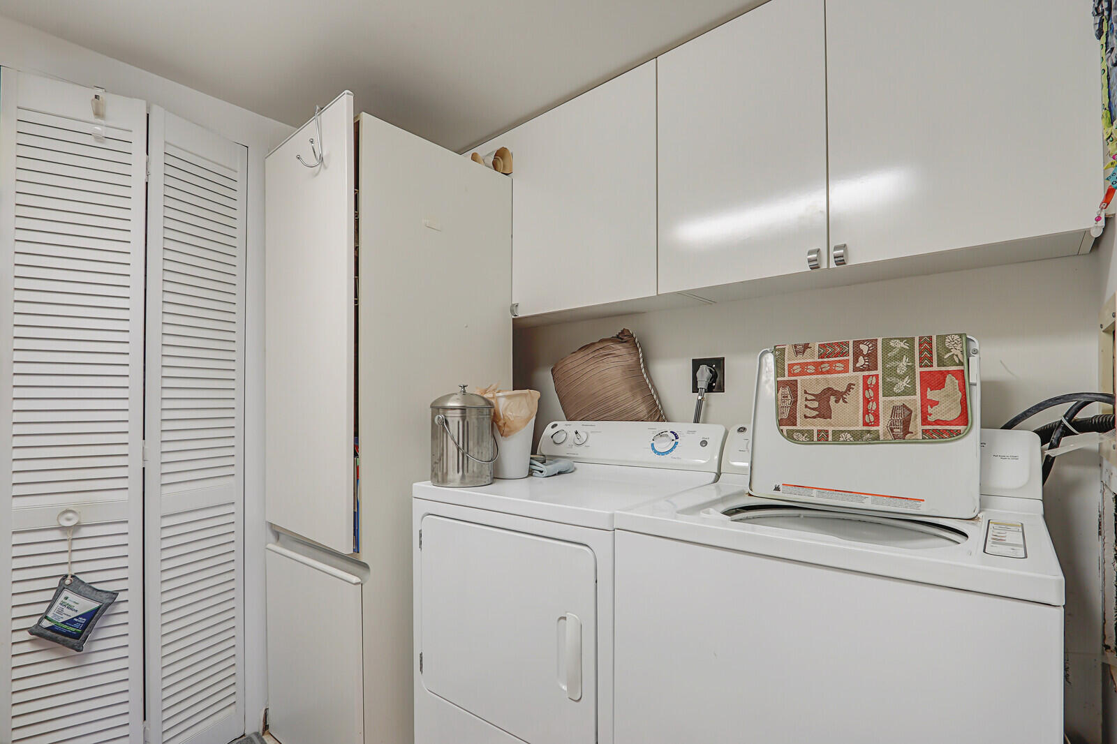 115 Lakeshore Drive 247