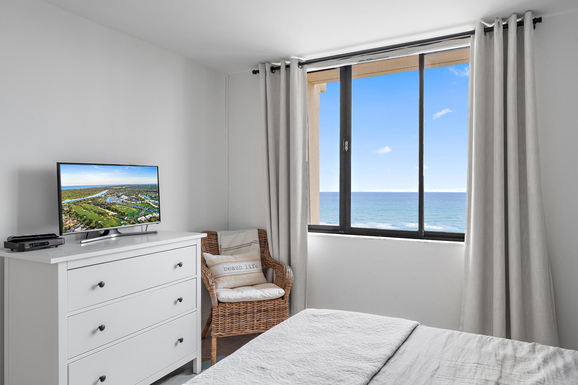 400 Ocean Trail Way 1406