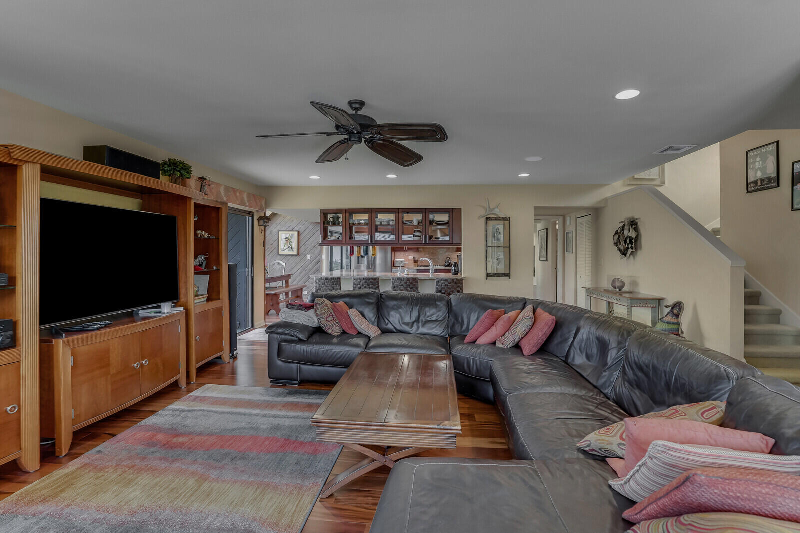 2504 Embassy Drive