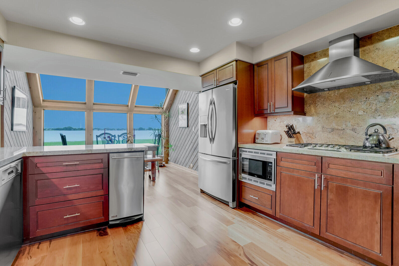 2504 Embassy Drive