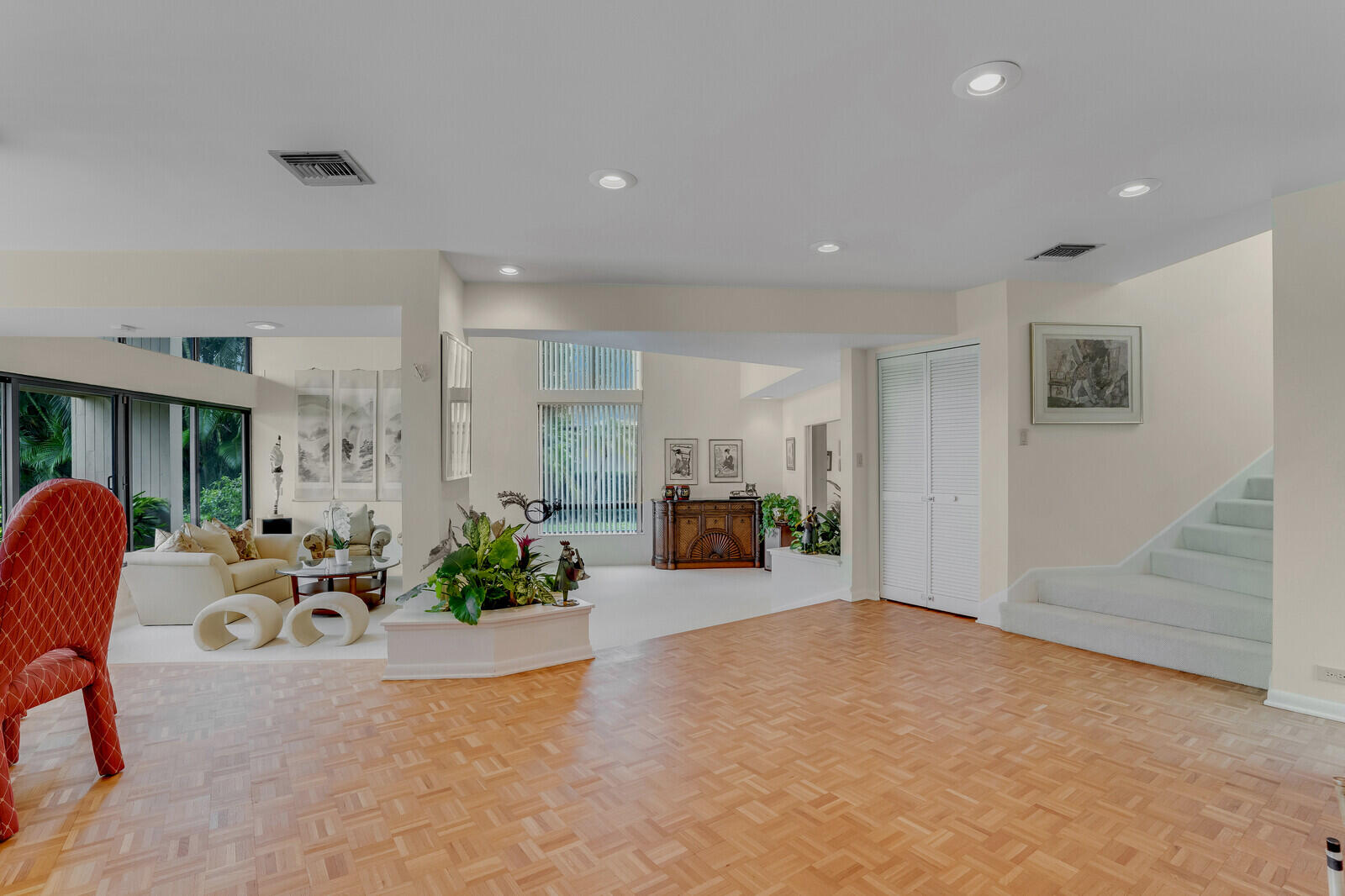 2504 Embassy Drive
