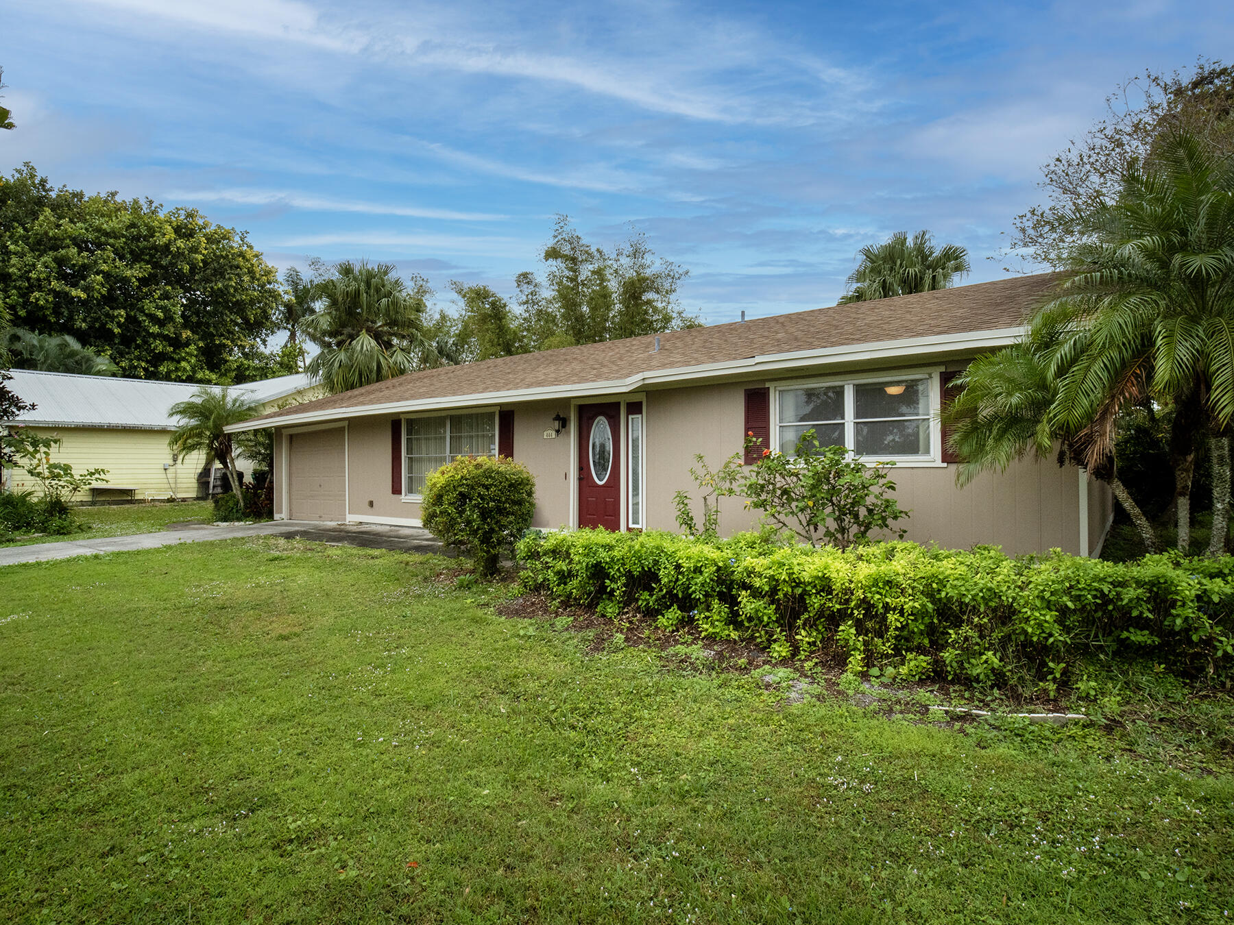 444 SE Whitmore Drive
