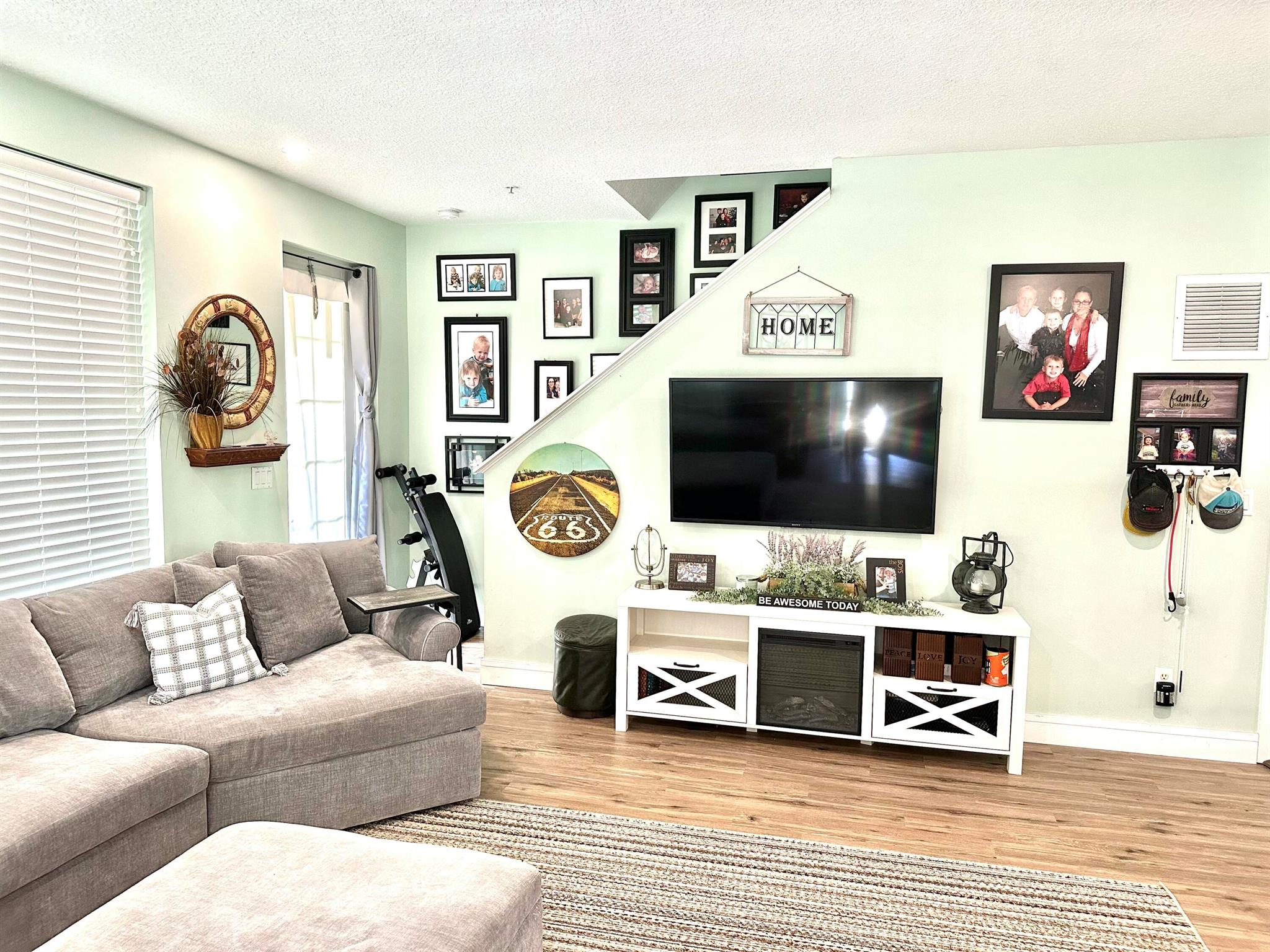4344 Blowing Point Place