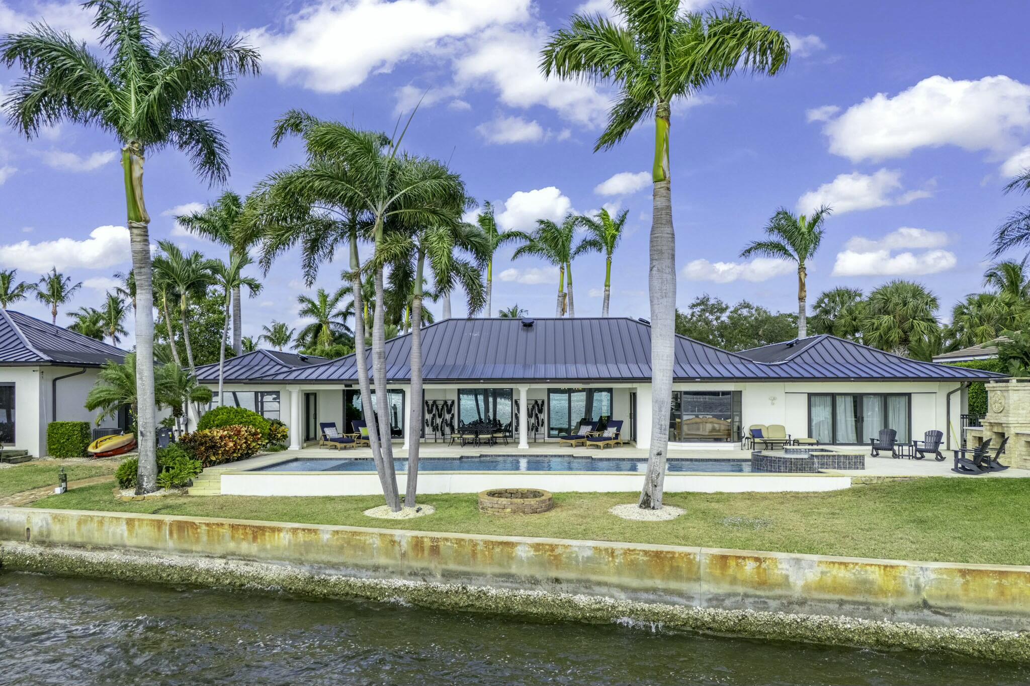 10 Yacht Club Place