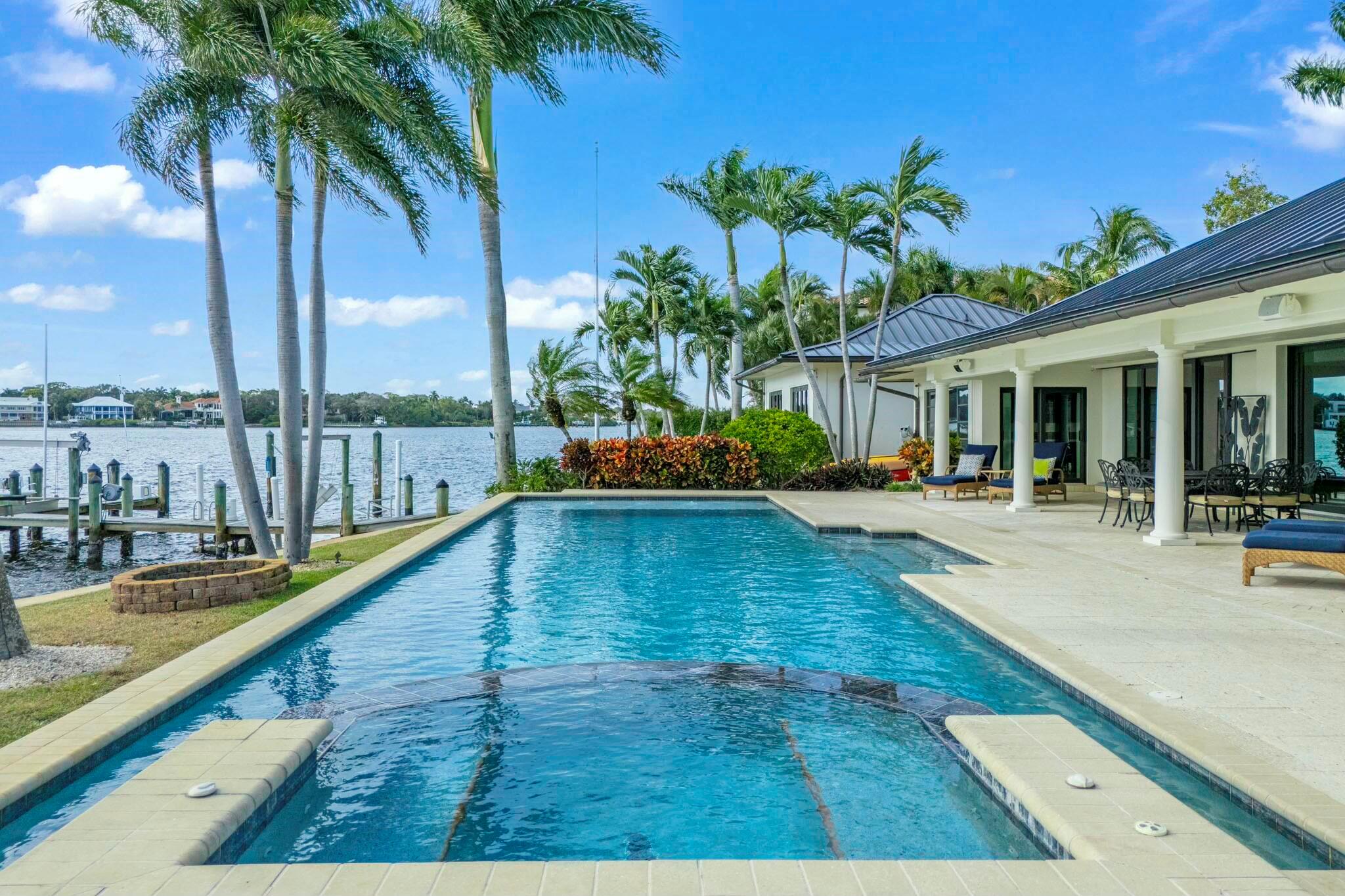 10 Yacht Club Place