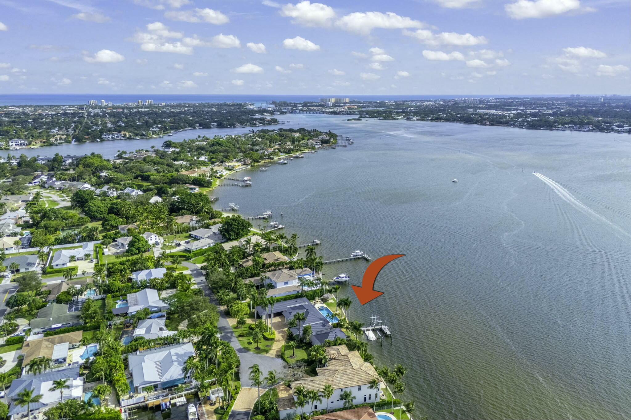 10 Yacht Club Place