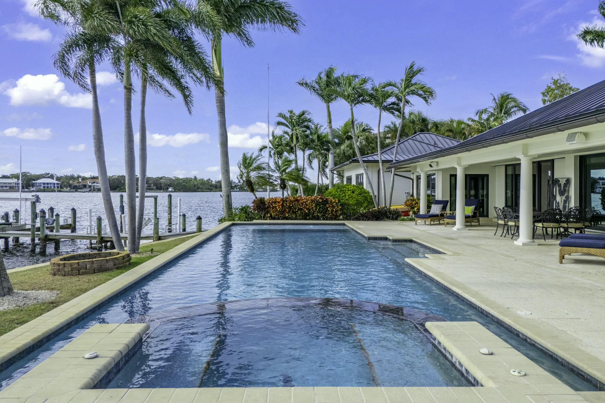 10 Yacht Club Place