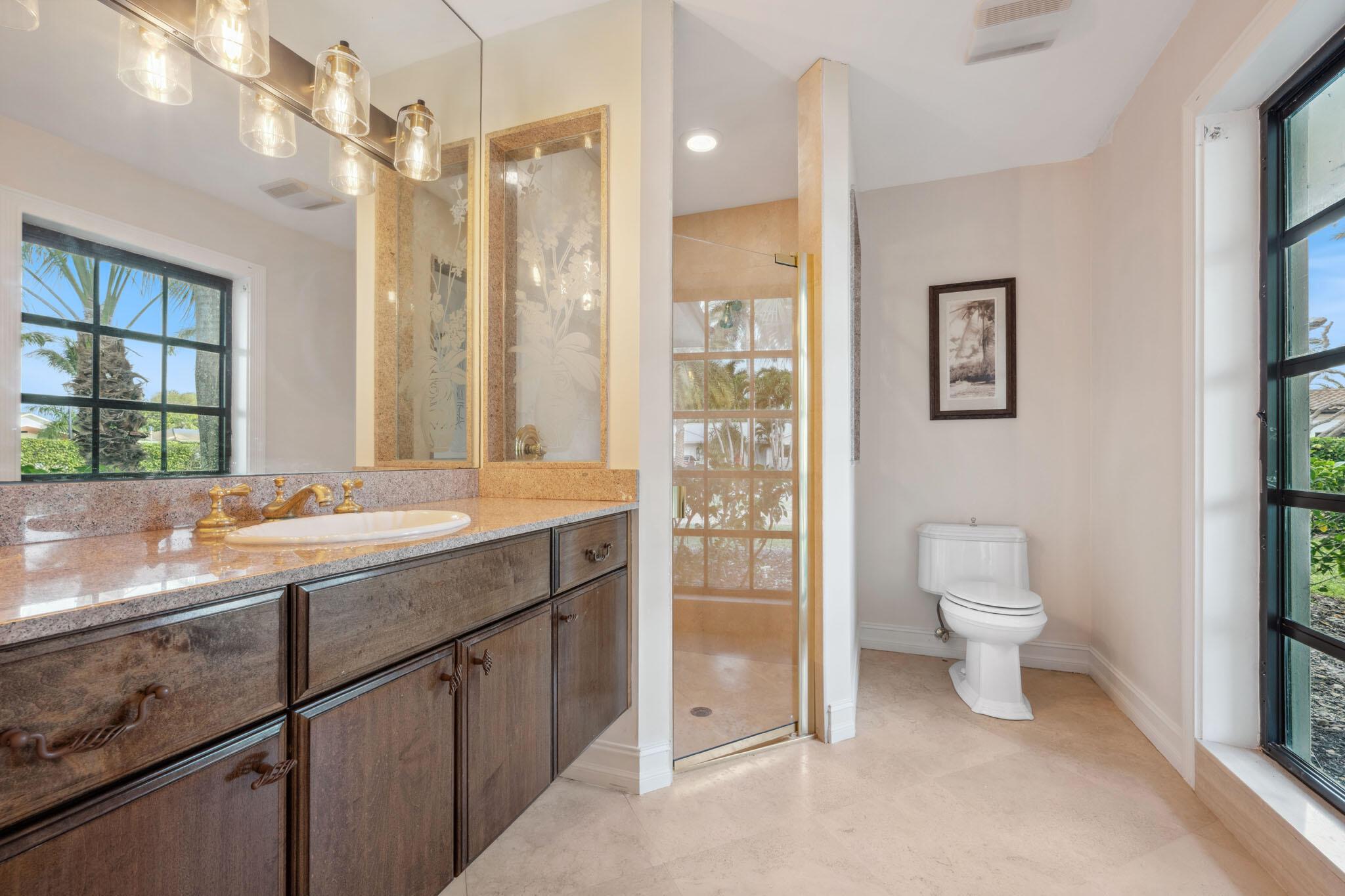 10 Yacht Club Place