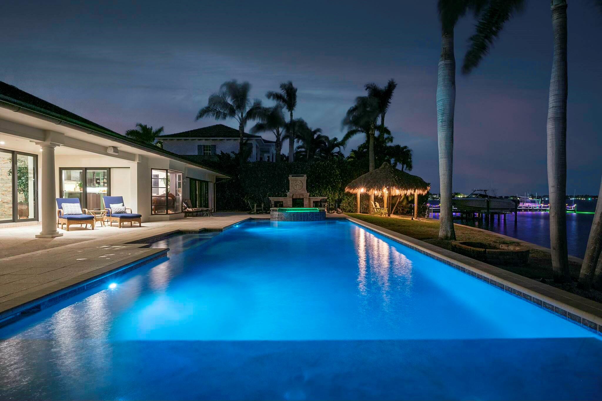 10 Yacht Club Place