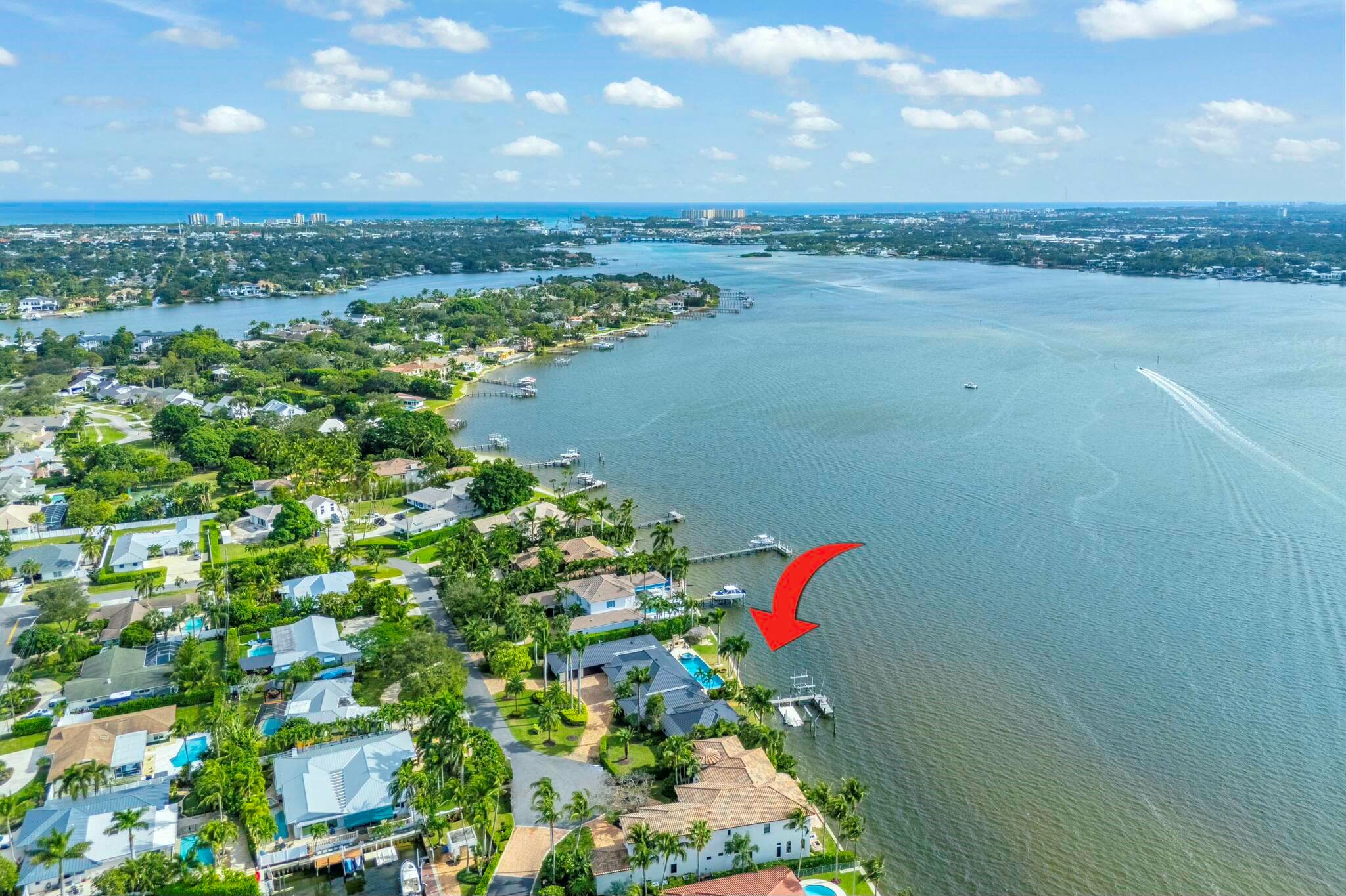 10 Yacht Club Place