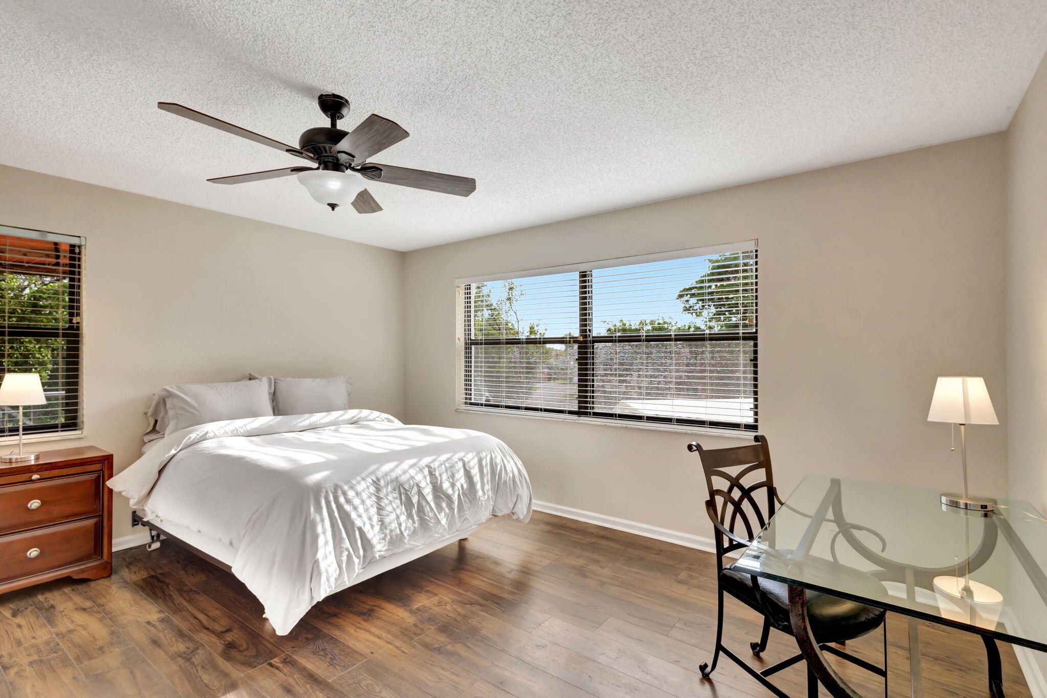 600 Uno Lago Drive 205