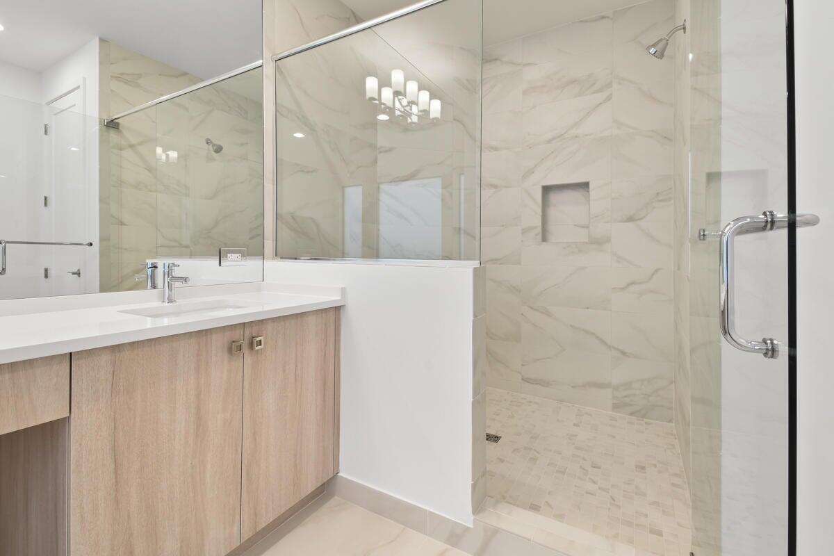 8358 Fishers Island