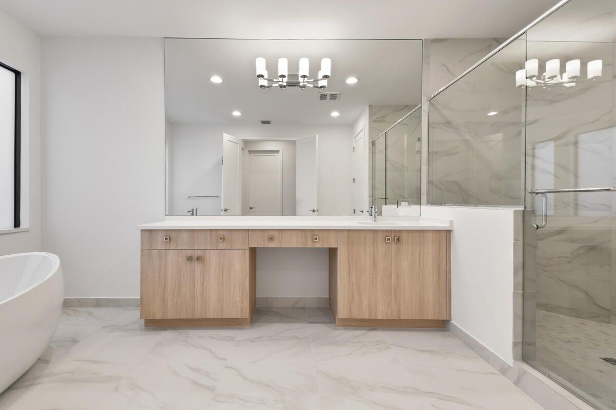8358 Fishers Island