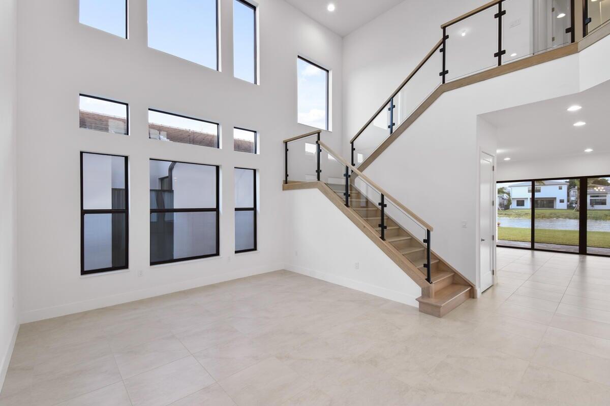 8358 Fishers Island
