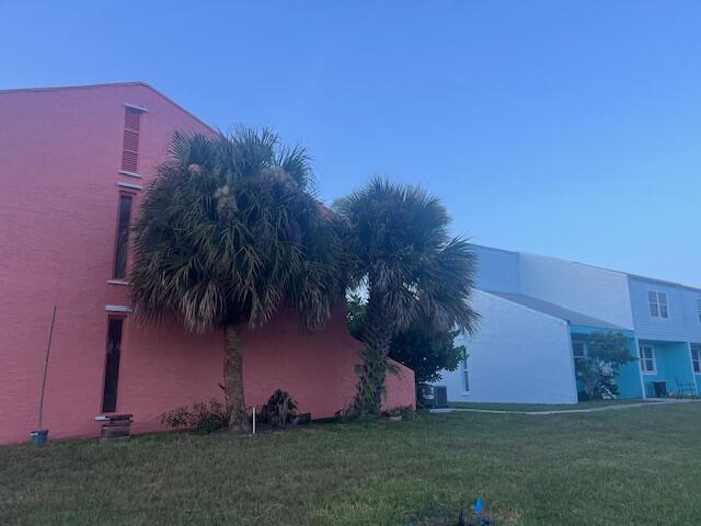 1002 Shorewinds Drive
