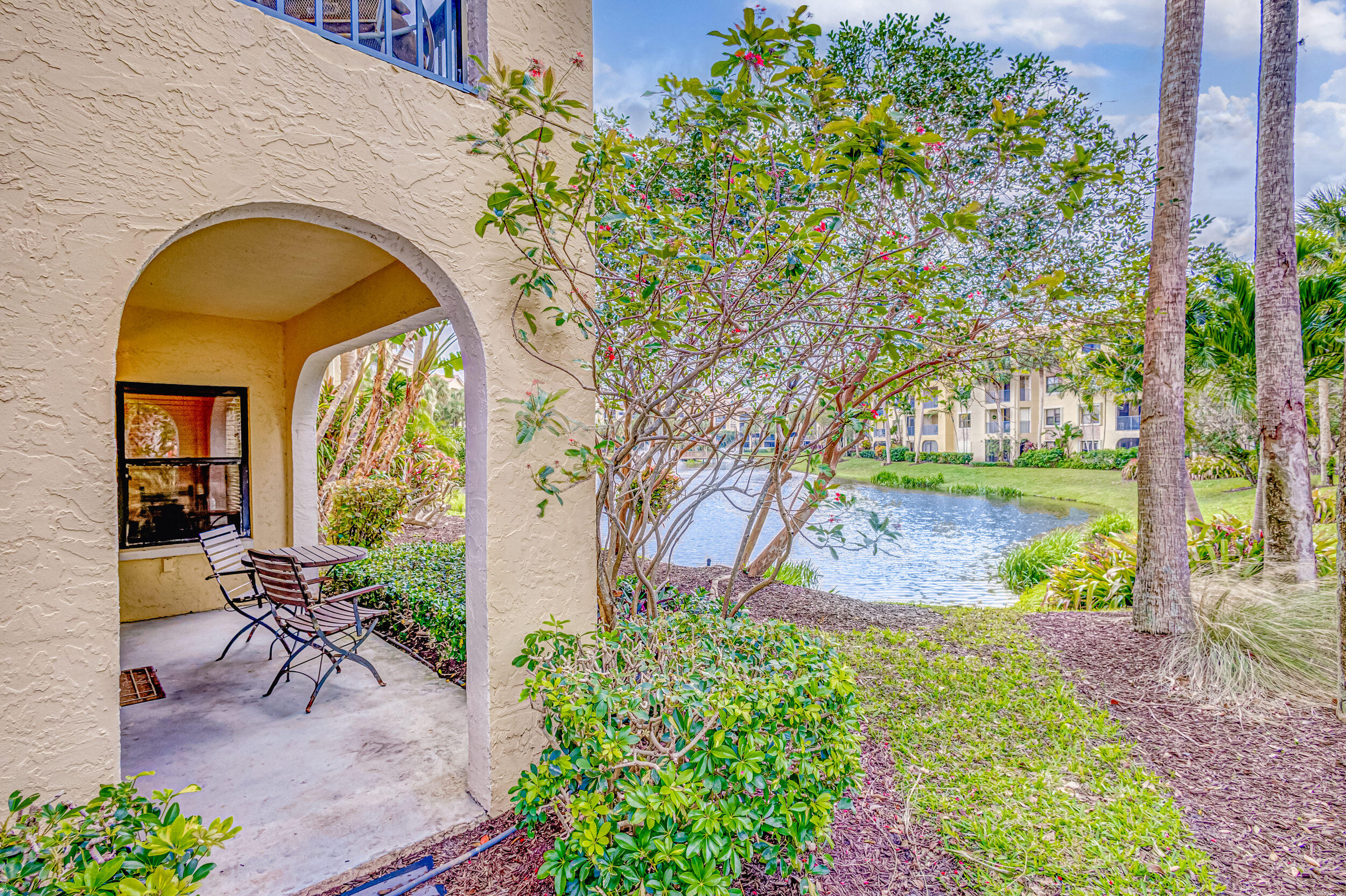 200 Uno Lago Drive 105