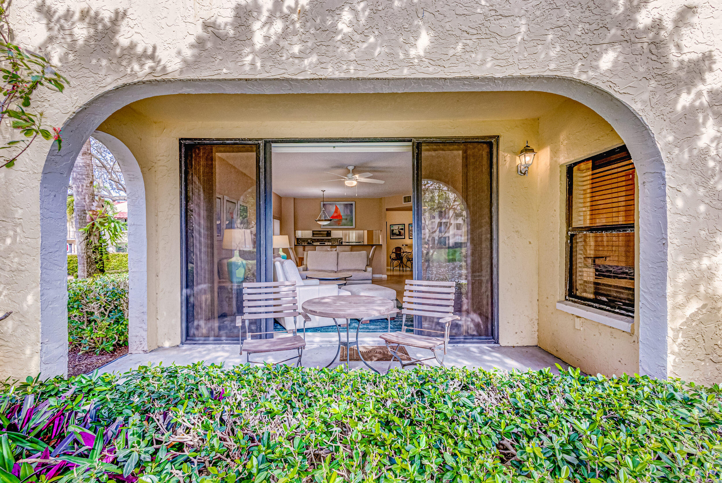 200 Uno Lago Drive 105