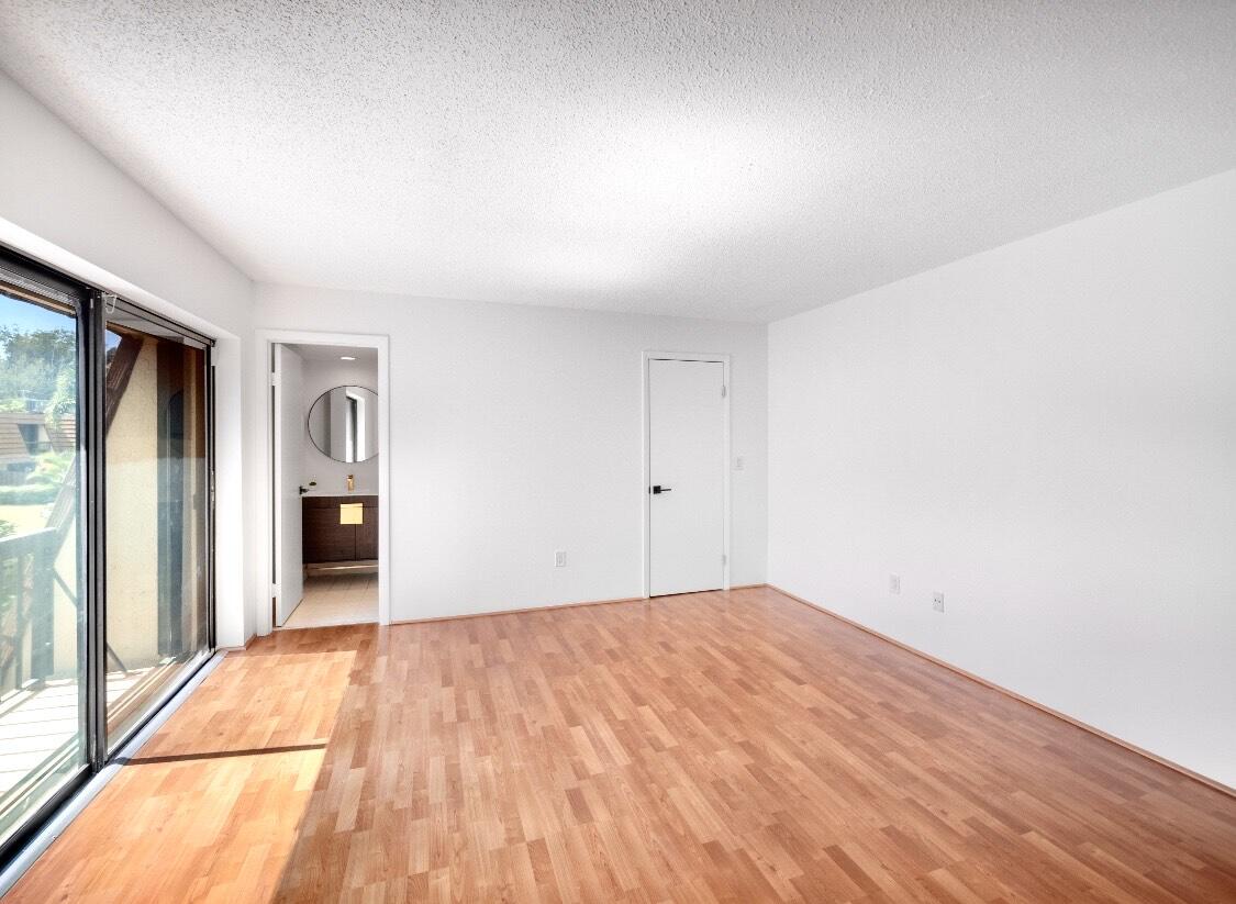 825 Center Street 10d