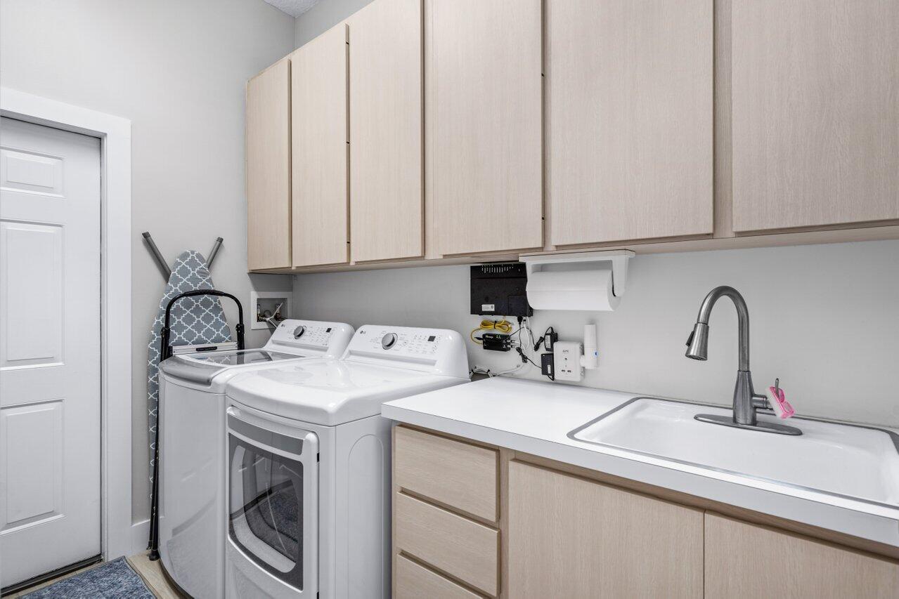 8701 Wakefield Drive, Palm Beach Gardens