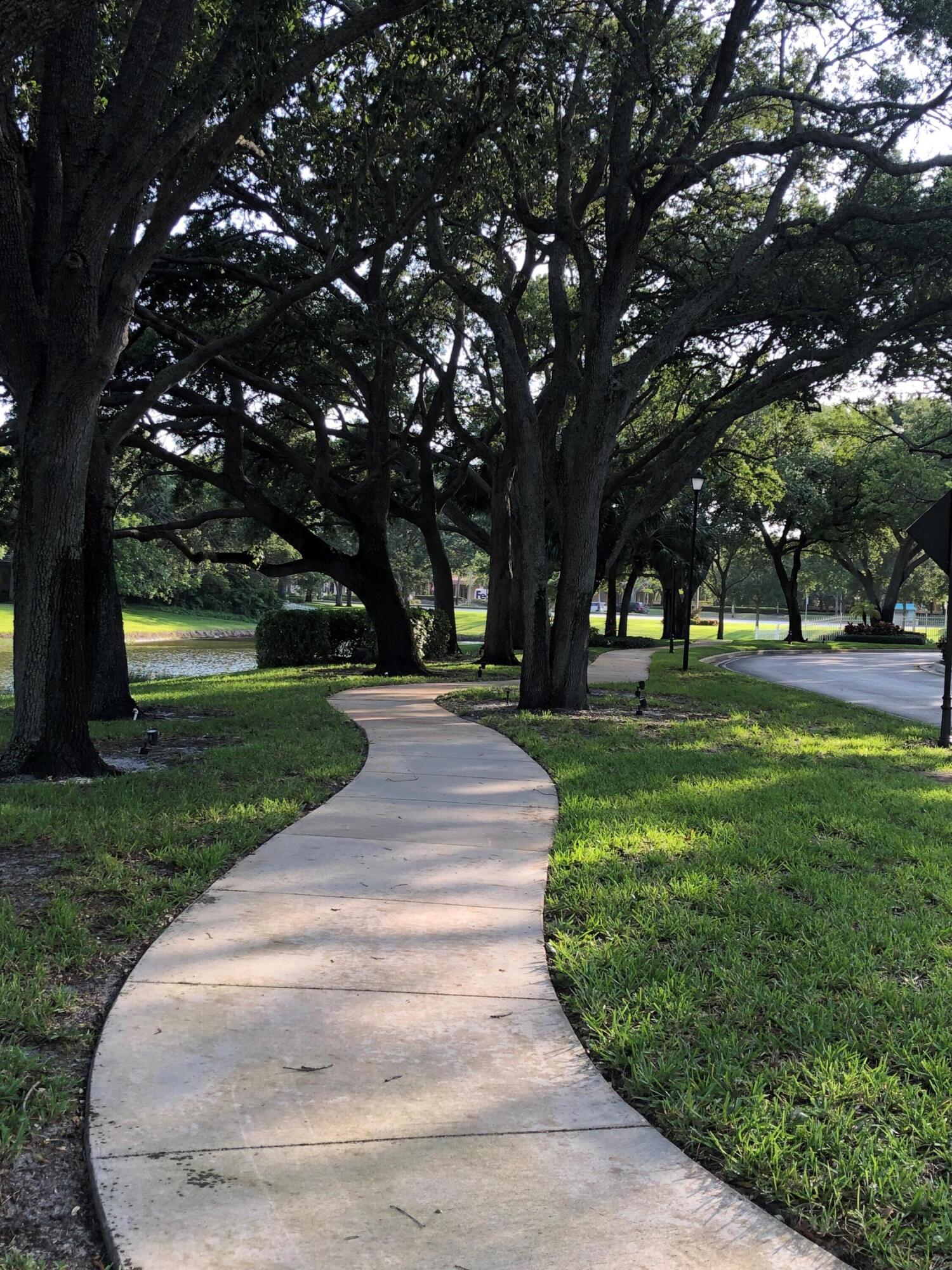 8701 Wakefield Drive, Palm Beach Gardens