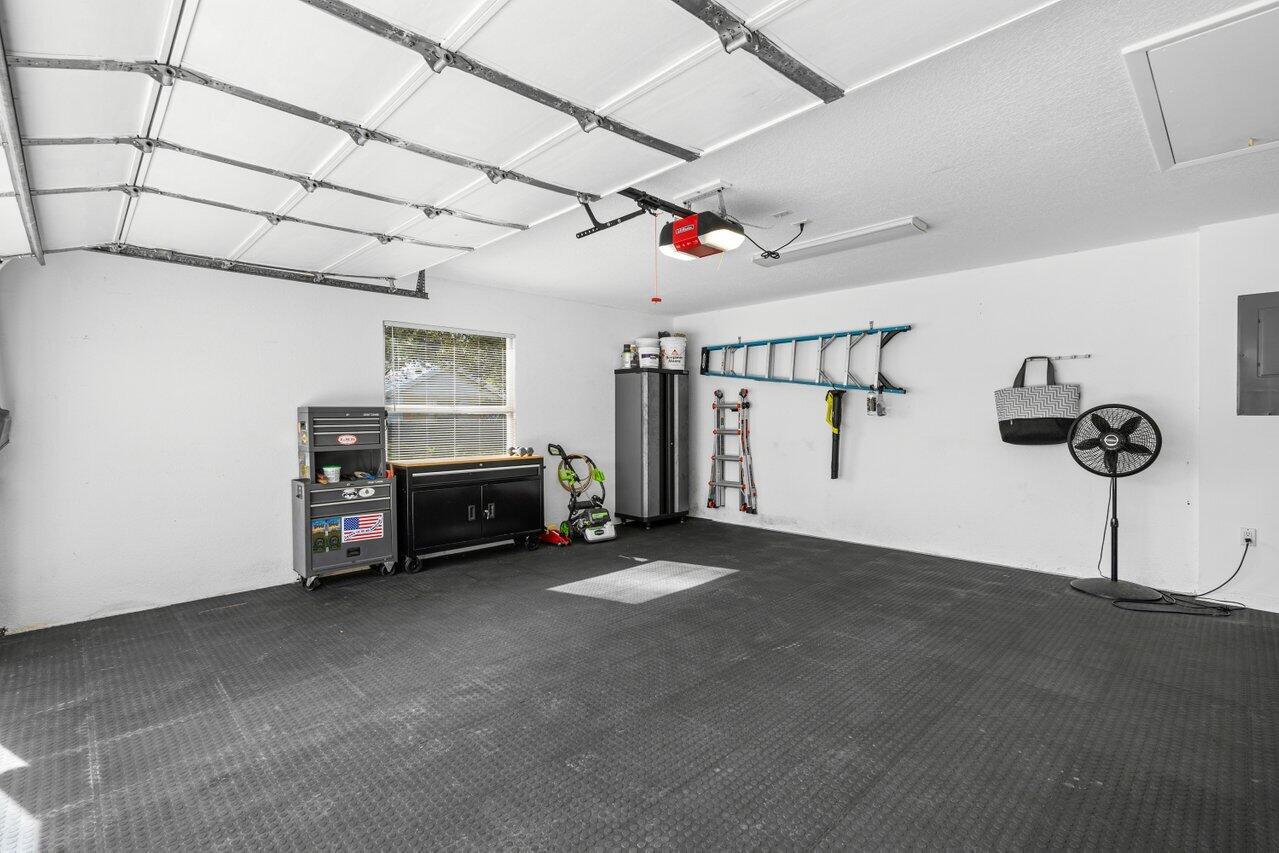 8701 Wakefield Drive, Palm Beach Gardens