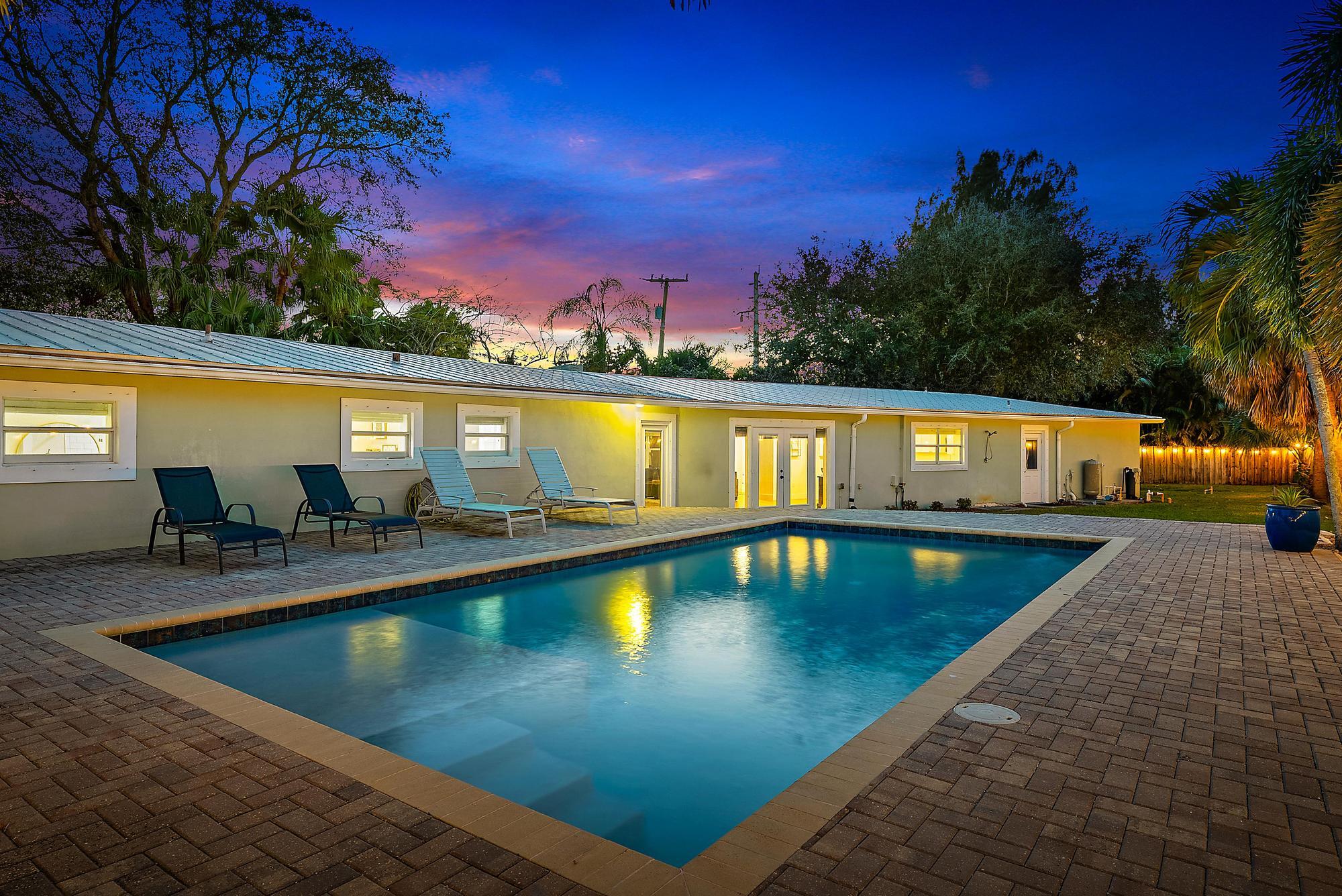 5692 Pennock Point Road