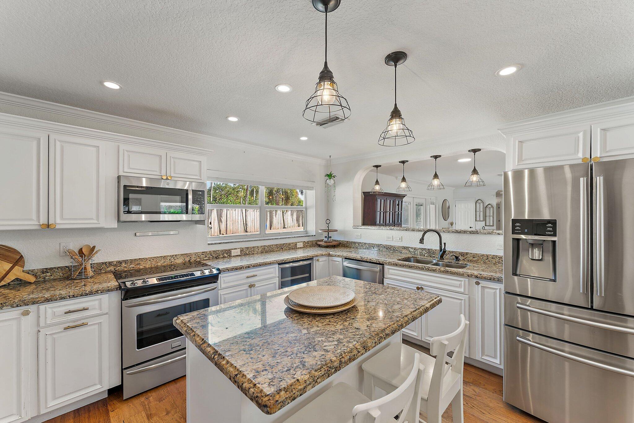 5692 Pennock Point Road