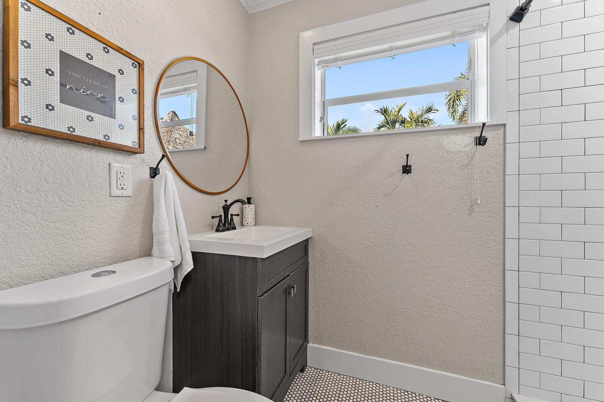 5692 Pennock Point Road