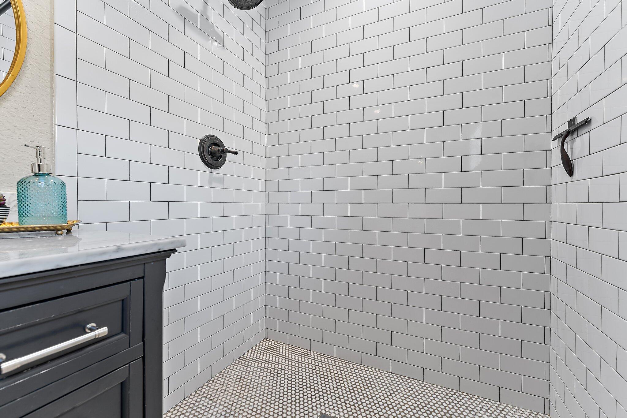 5692 Pennock Point Road