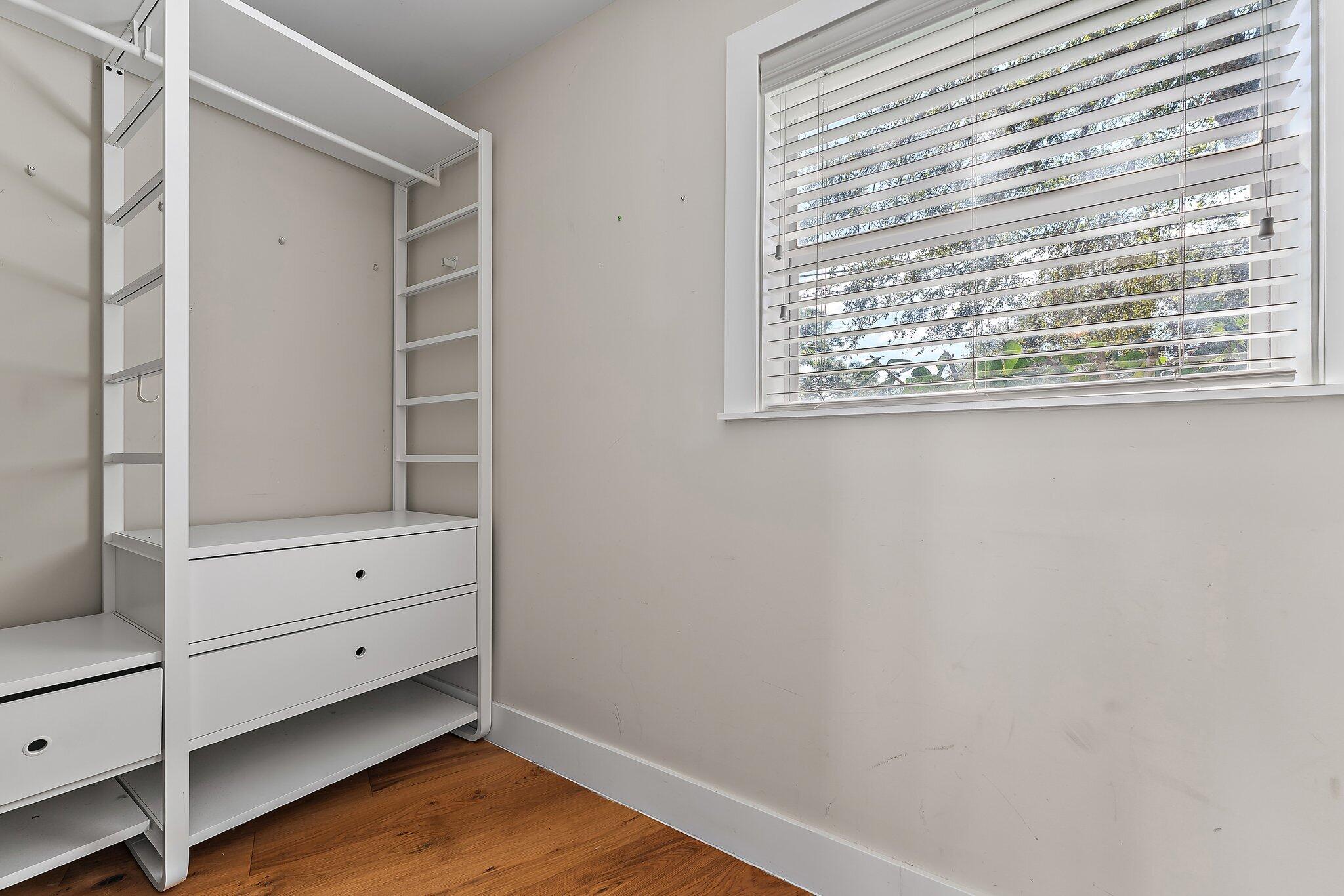 5692 Pennock Point Road