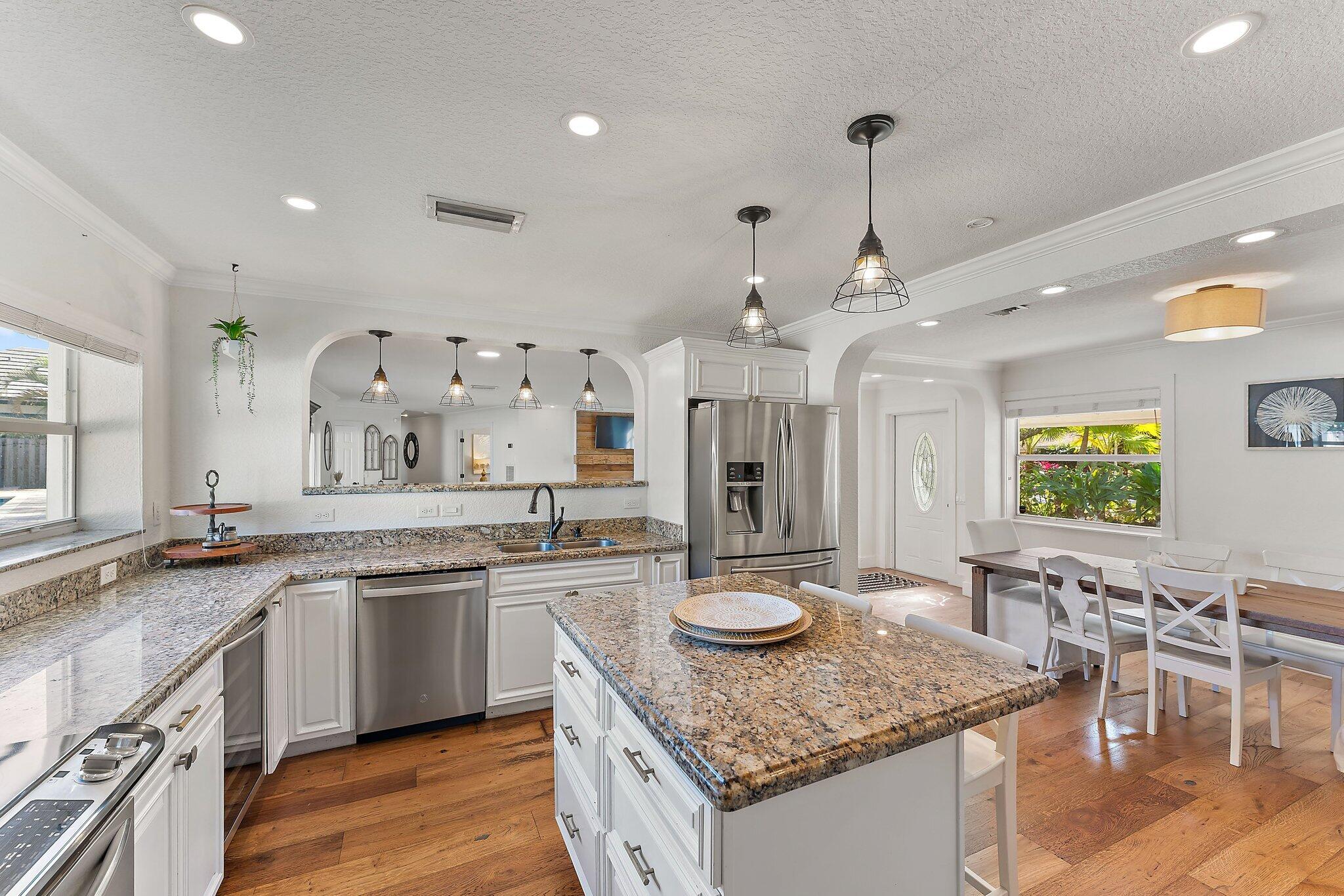 5692 Pennock Point Road