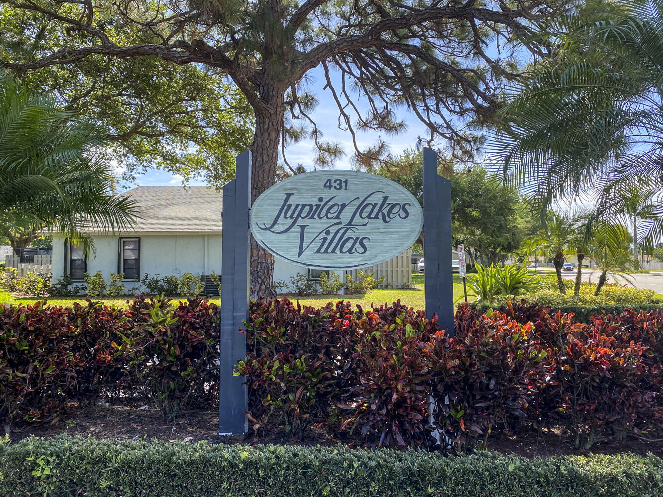 431 Lakes Boulevard 2120 C