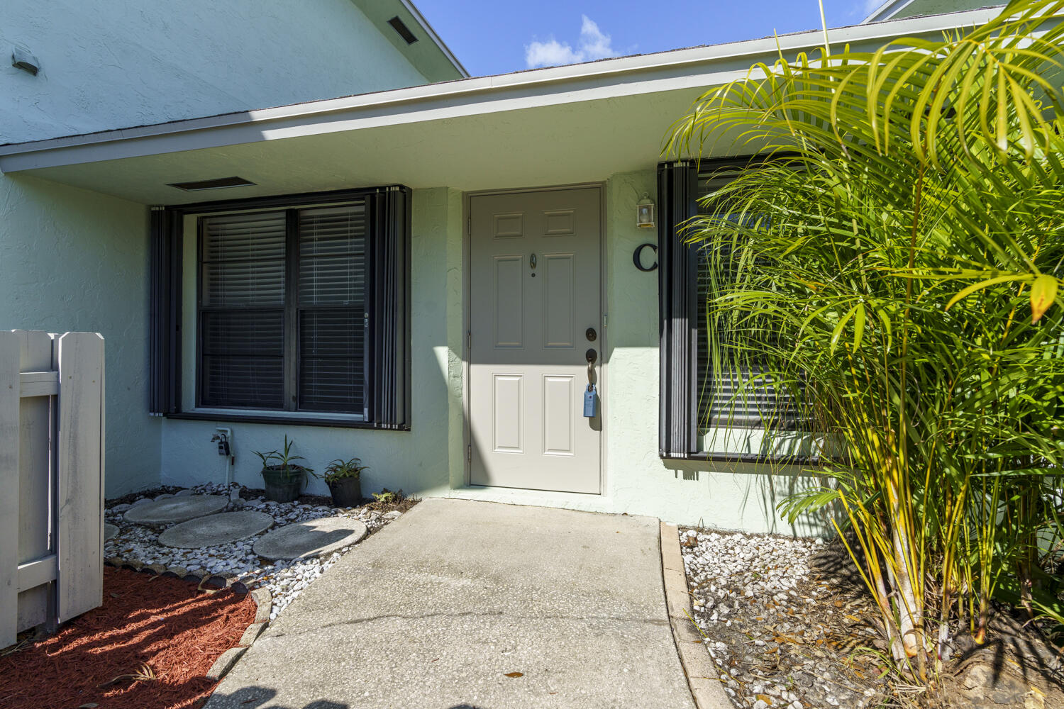 431 Lakes Boulevard 2120 C