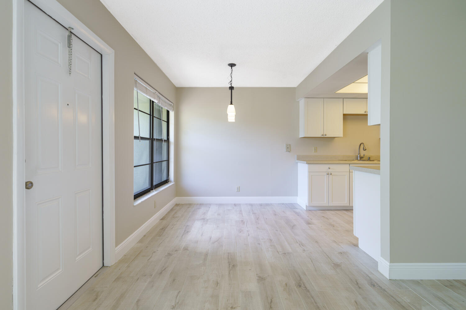 431 Lakes Boulevard 2120 C