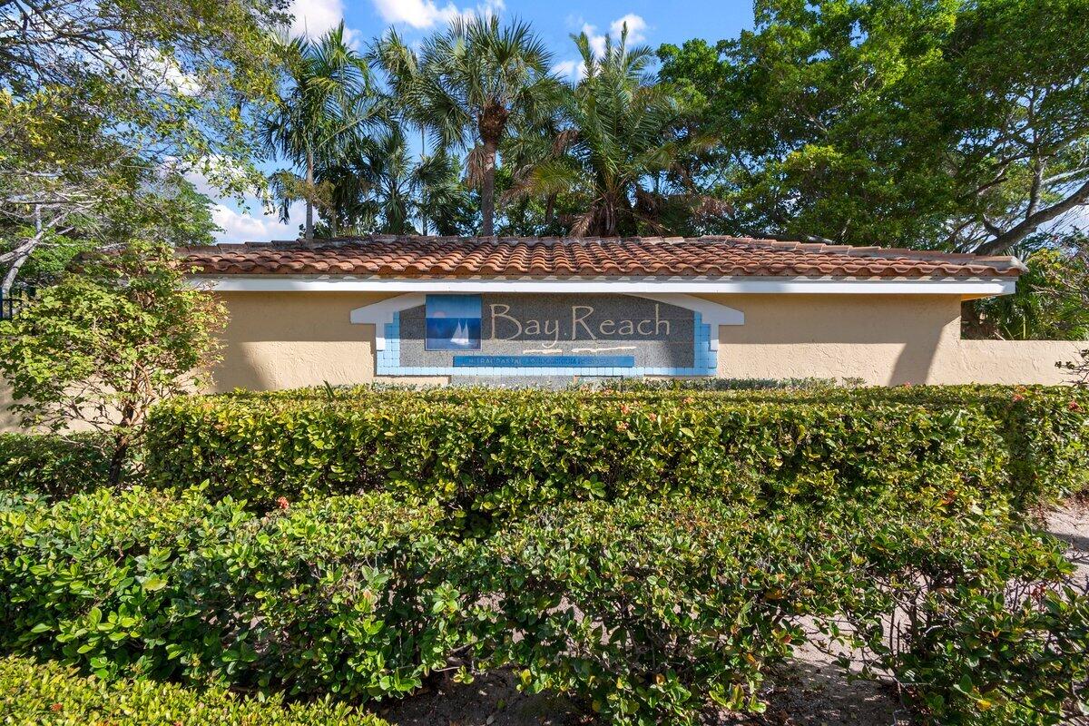 1145 Lake Shore Drive 101