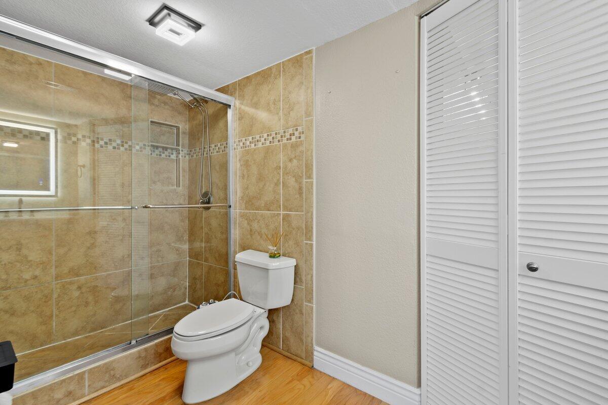 1145 Lake Shore Drive 101