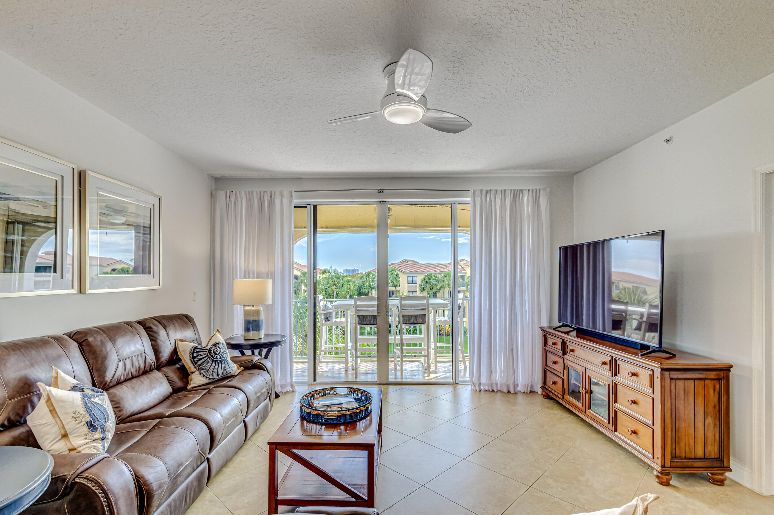 100 Uno Lago Drive 401