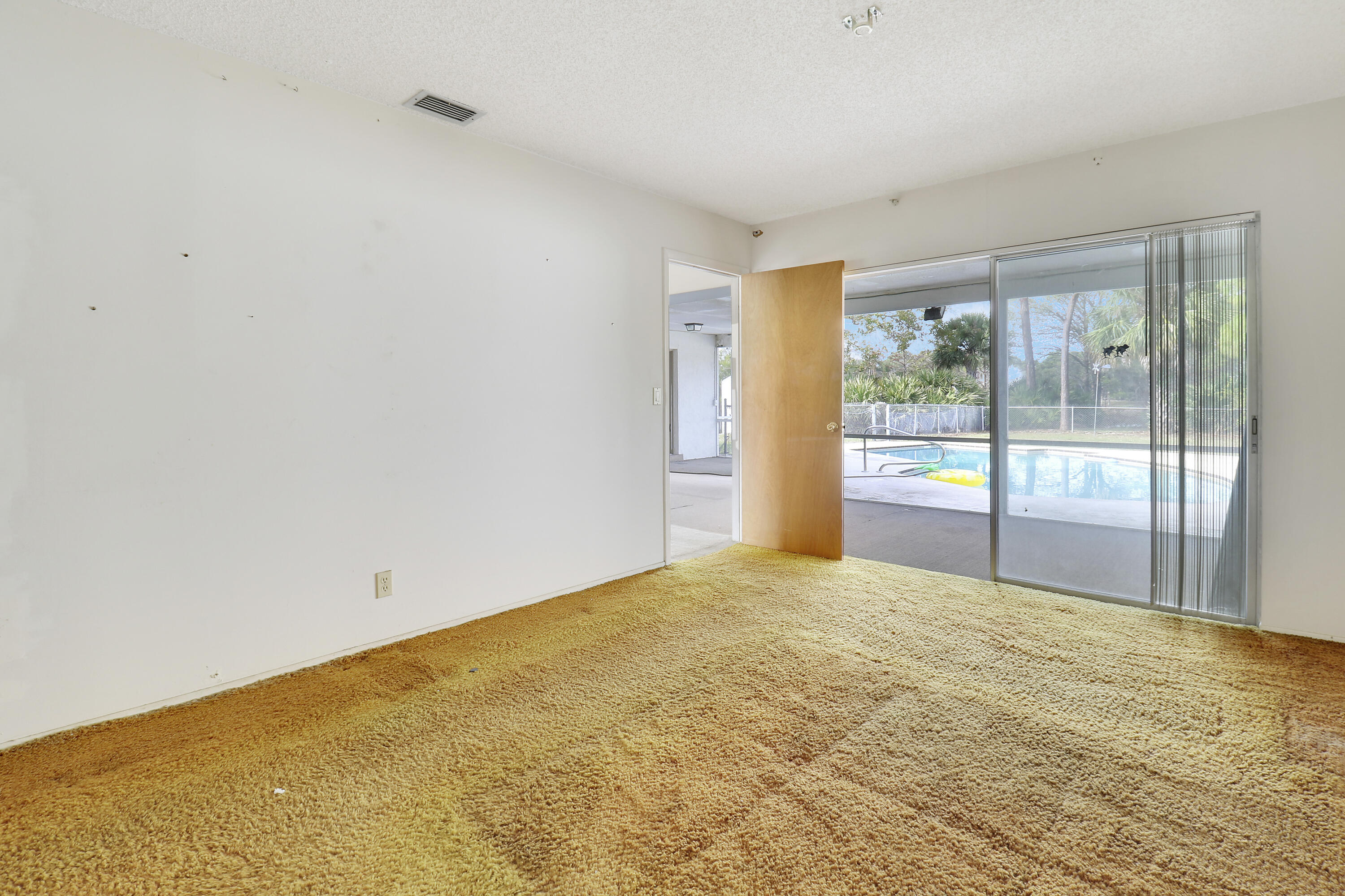 503 Oak Terrace