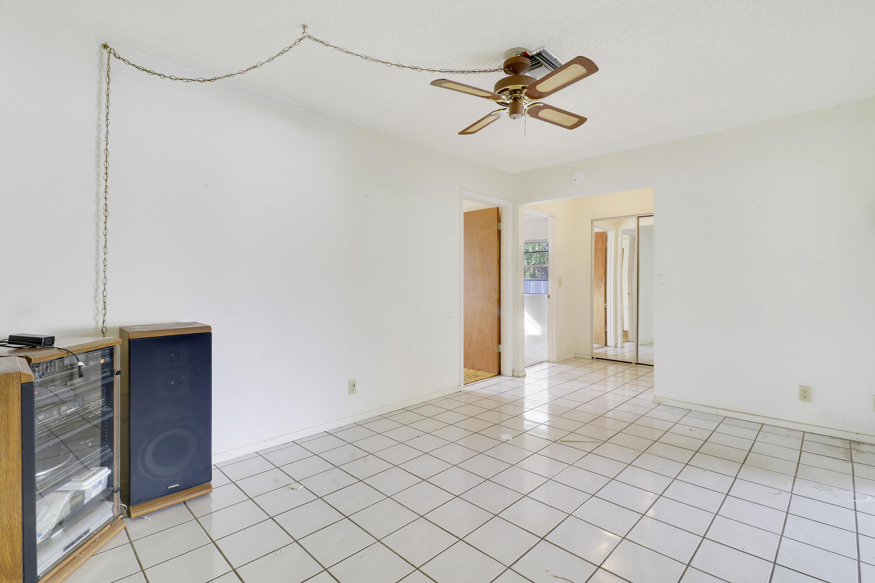 503 Oak Terrace