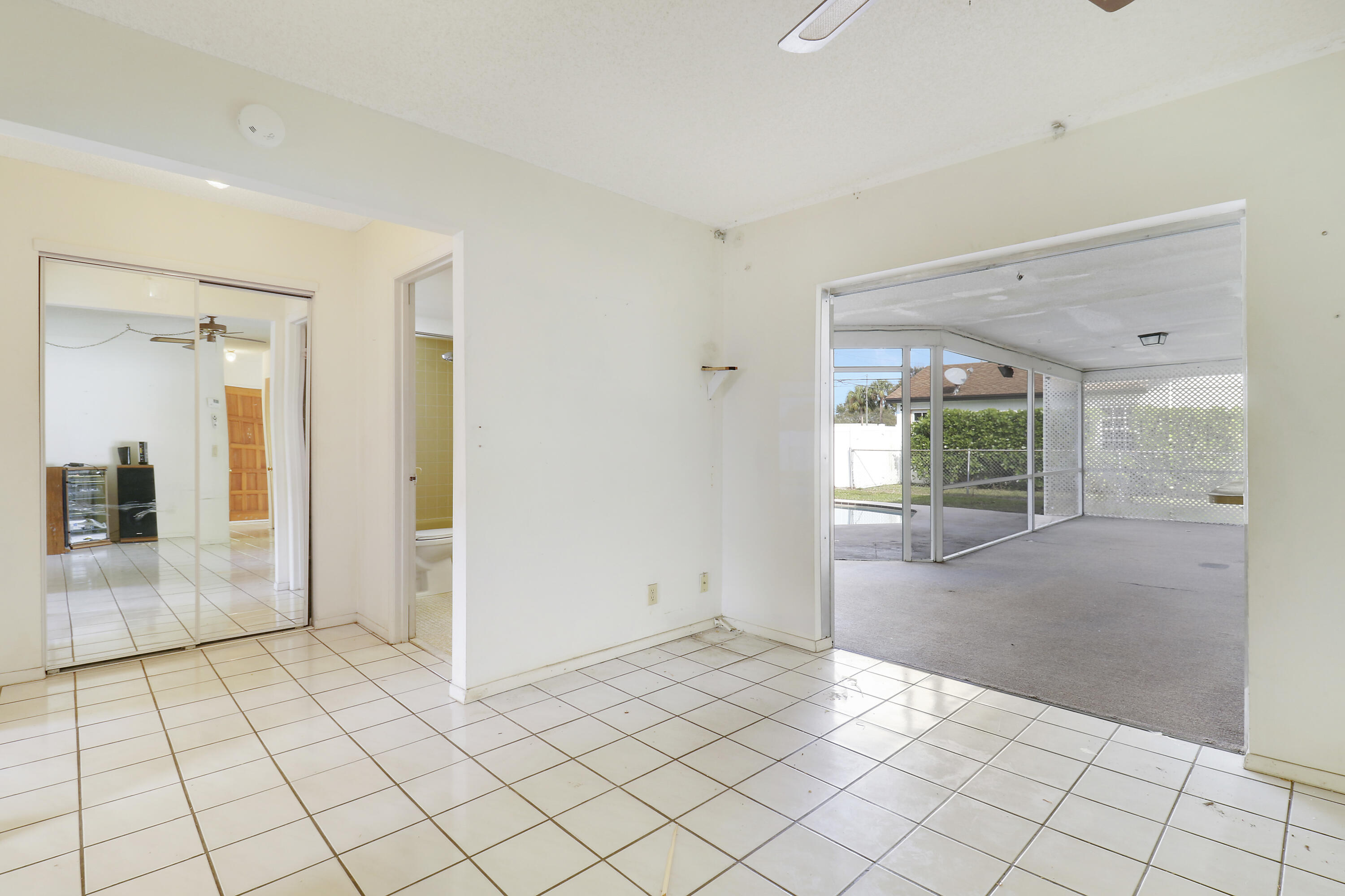 503 Oak Terrace