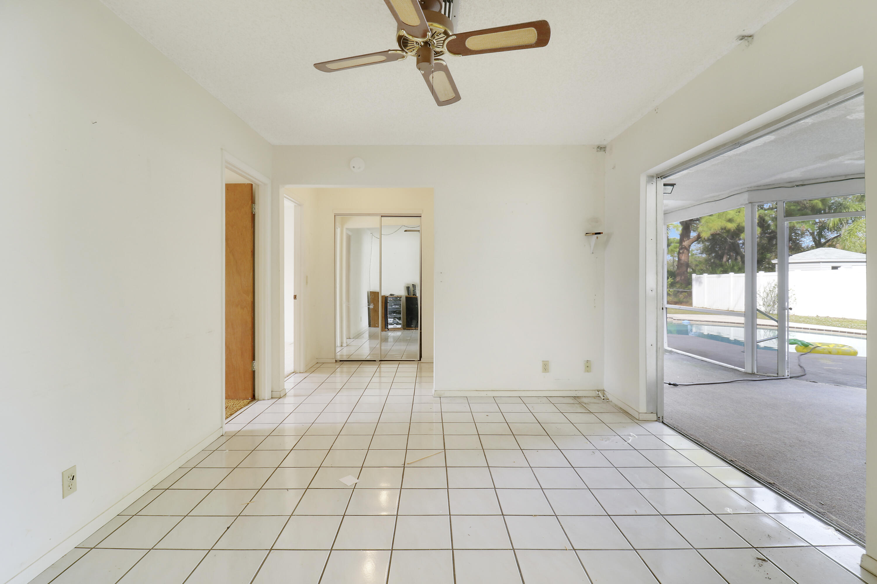 503 Oak Terrace