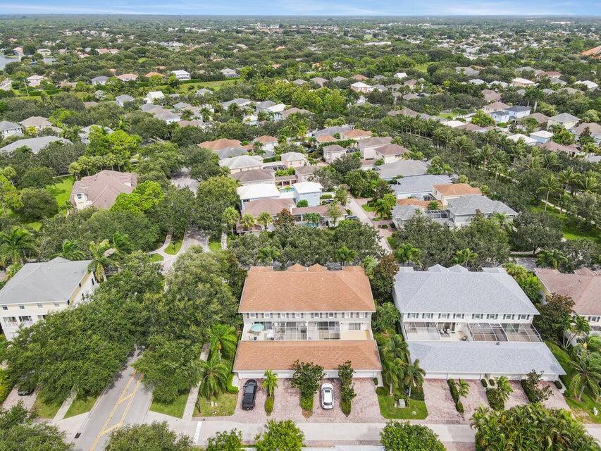 2785 E Community Drive