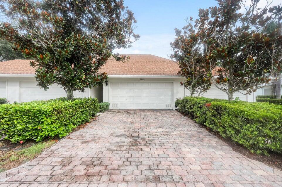 2785 E Community Drive