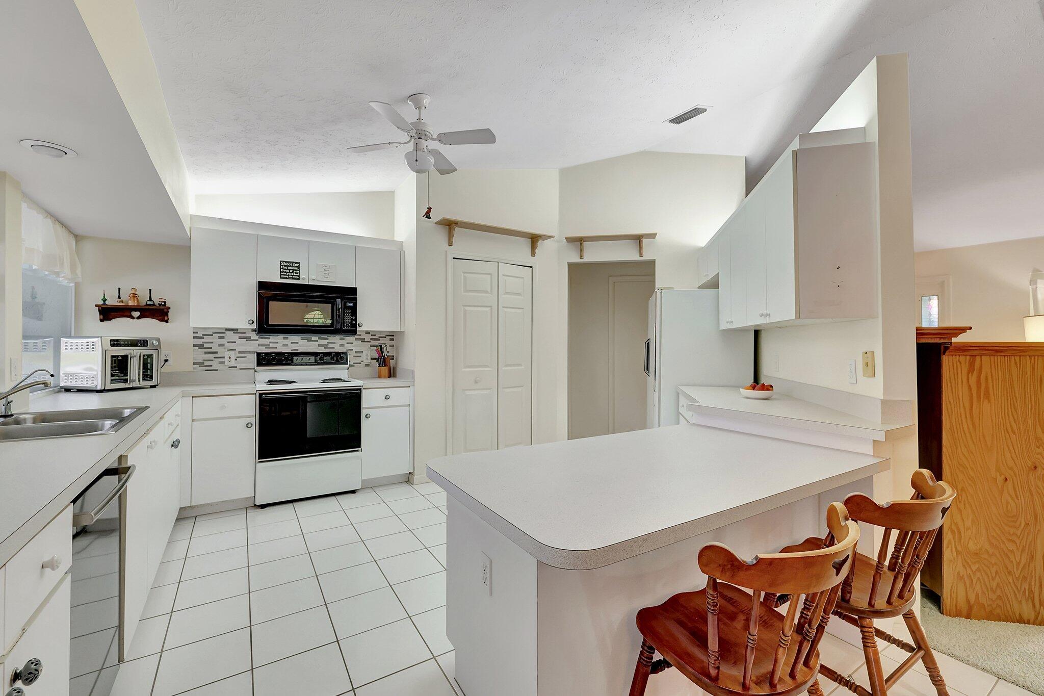 6508 NW Chugwater Circle