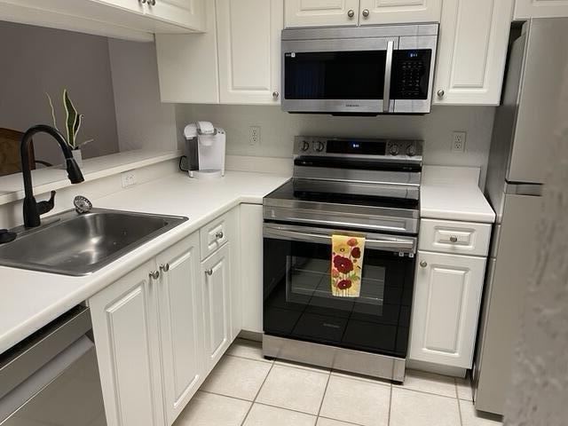 2812 Grande Parkway 104