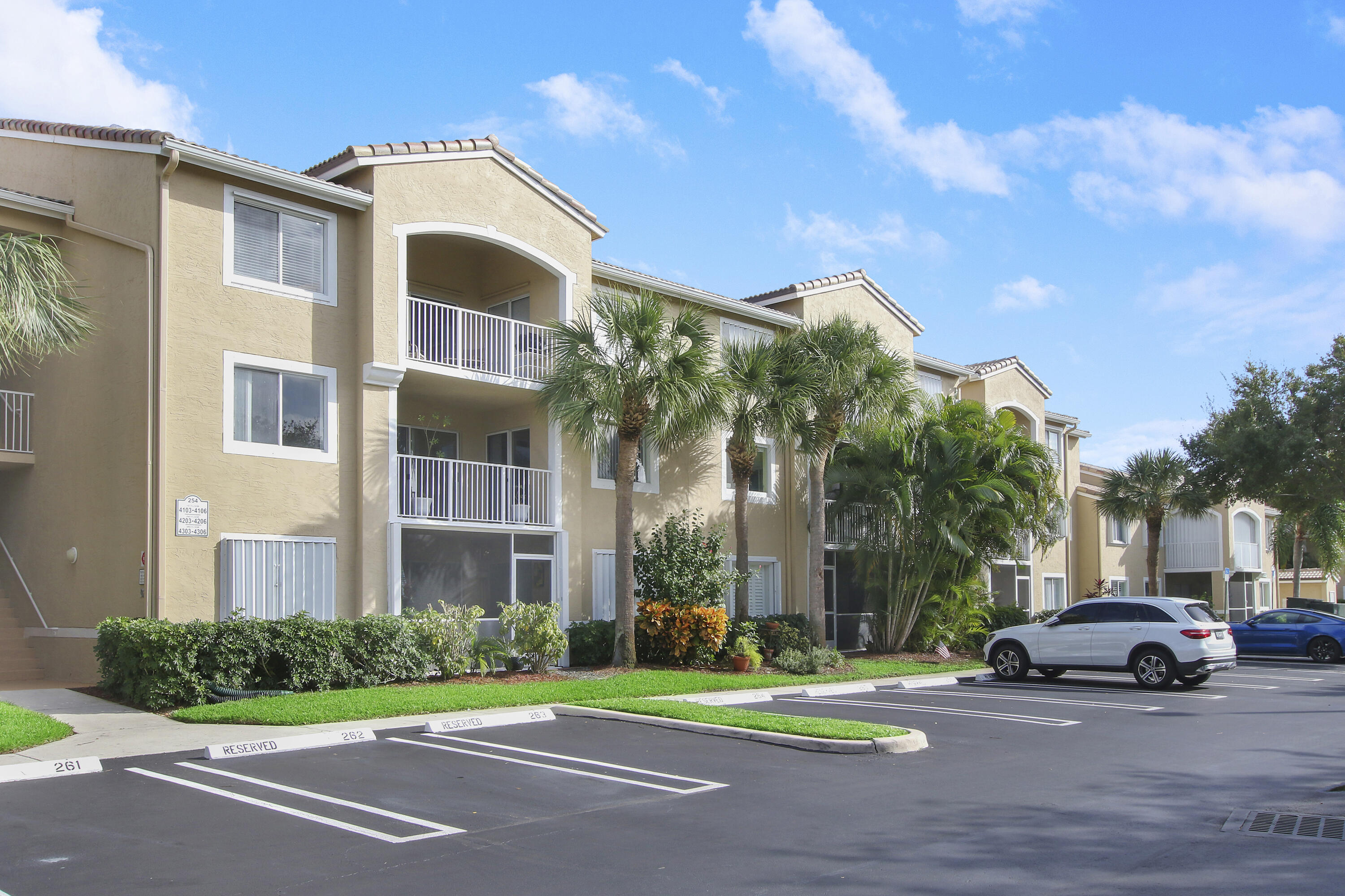 254 Village Blvd Boulevard 4207