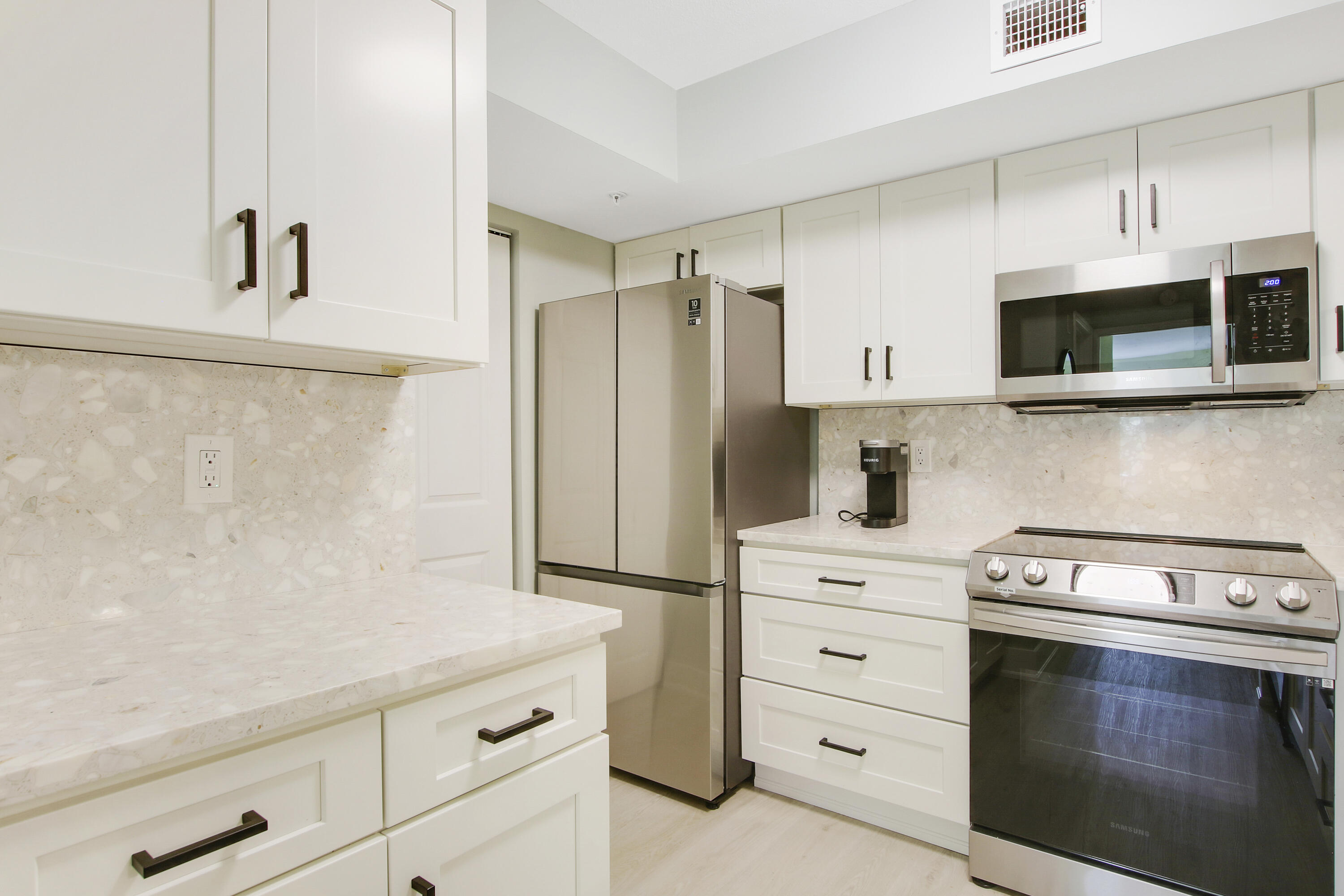 254 Village Blvd Boulevard 4207